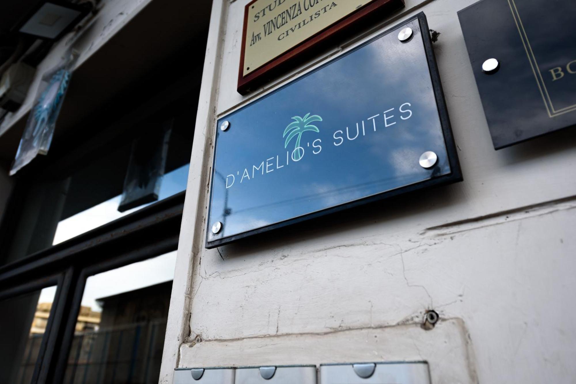 D'Amelio'S Suites Naples Luaran gambar